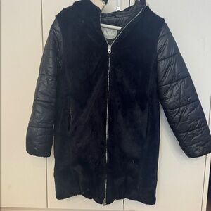 Herno navy Quilted Jacket with Faux Fur girls size 10